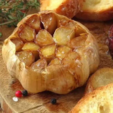 Air fryer roasted garlic recipe with cloves ready for cooking